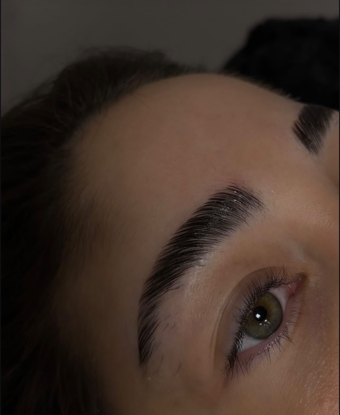 Brow lamination resultaat close-up